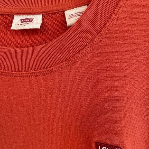 LEVIS, SPICE COLOR SWEATSHIRT. IN EXCELLENT CONDITION. SIZE L - Picture 2 of 6